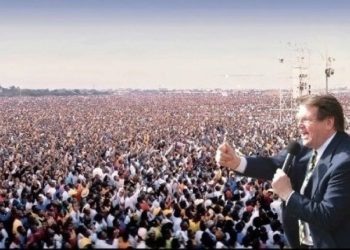 Bonnke’s successor, Daniel Kolenda, holds first crusade in Nigeria